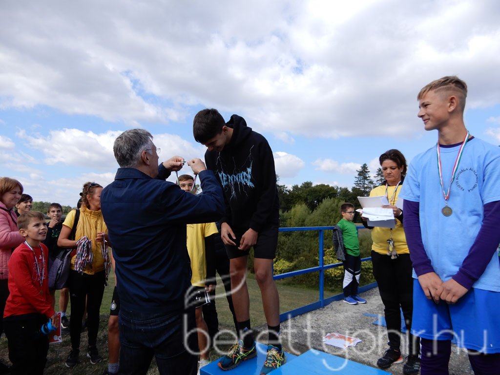 Mezei futóbajnokság Berettyóújfaluban 129